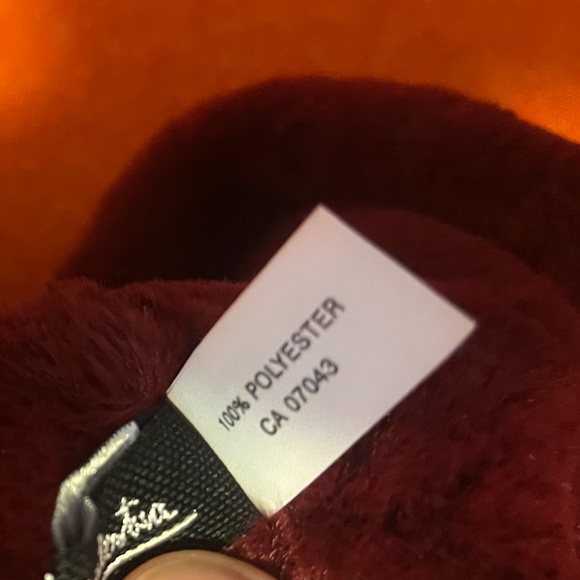 Renato Balestra burgundy faux fur infinity scarf EUC - Picture 6 of 7